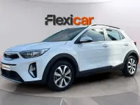 Usado Kia Stonic 84 CV (61 kW) 2022 Blanco SUV