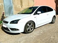 Usado Ford Focus 115 CV (84 kW) 2006 Blanco Berlina