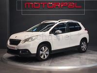 Usado Peugeot 2008 Allure 100 CV (73 kW) 2016 Blanco SUV