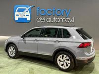 Usado VW Tiguan Life 150 CV (110 kW) 2021 Gris / plata SUV