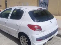 Usado Peugeot 206+ 75 CV (55 kW) 2009 Blanco Utilitario
