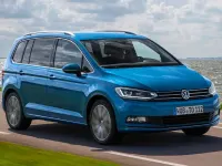 Usado VW Touran Advance 150 CV (110 kW) 2018 Negro Monovolumen