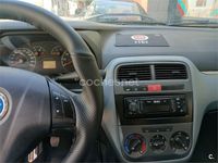 Usado Fiat Grande Punto Dynamic 75 CV (55 kW) 2006 Blanco Utilitario