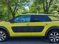 Usado Citroën C4 Shine Edition 100 CV (73 kW) 2017 Amarillo Berlina