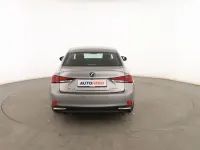 Usado Lexus IS300h Executive Line 223 CV (164 kW) 2019 Gris Berlina