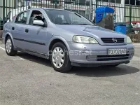 Usado Opel Astra Comfort 100 CV (73 kW) 1999 Gris / plata Berlina