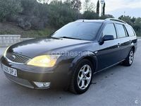 Usado Ford Mondeo Ghia 130 CV (95 kW) 2005 Azul Familiar