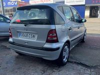 Usado Mercedes A140 82 CV (60 kW) 2004 Gris Utilitario