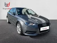 Usado Audi A3 Advanced 125 CV (91 kW) 2015 Gris / plata Berlina