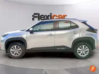 Usado Toyota Yaris Cross Active 116 CV (85 kW) 2025 Gris SUV