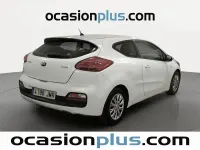 Käytetty Kia Ceed 100 HP (73 kW) 2016 Valkoinen Viistoperä
