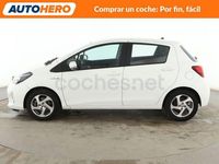 Usado Toyota Yaris Hybrid Active 100 CV (73 kW) 2016 Blanco Berlina