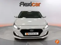 Usado Hyundai i30 120 CV (88 kW) 2018 Blanco Berlina