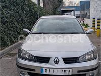 Usado Renault Laguna III Authentique 110 CV (80 kW) 2007 Gris / plata Berlina