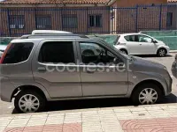 Usado Suzuki Ignis 69 CV (50 kW) 2006 Gris / plata Utilitario