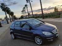 Käytetty Mercedes B180 Sport Edition 109 HP (80 kW) 2011 Sininen Tila-auto
