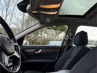 Usado Mercedes C220 Elegance 170 CV (125 kW) 2012 Gris / plata Familiar