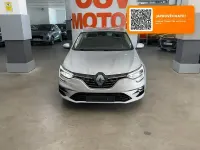 Usado Renault Mégane IV Equilibre 140 CV (102 kW) 2022 Gris / plata Berlina