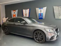 Usado Mercedes C300 245 CV (180 kW) 2019 Gris / plata Coupe