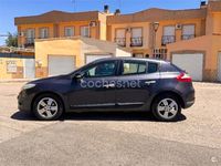 Usado Renault Mégane Dynamique 130 CV (95 kW) 2011 Gris / plata Berlina