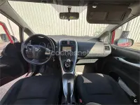 Usado Toyota Auris 126 CV (92 kW) 2010 Rojo Utilitario