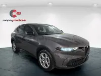 Usado Alfa Romeo Tonale Sprint 130 CV (95 kW) 2022 Gris / plata SUV