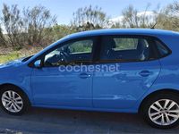 Usado VW Polo 75 CV (55 kW) 2014 Azul Berlina