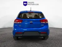 Usado Kia Rio 100 HP (73 kW) 2021 Azul Sedan