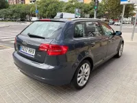 Usado Audi A3 Ambition 140 CV (102 kW) 2012 Gris Utilitario
