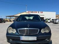 Usado Mercedes C270 Elegance 170 CV (125 kW) 2001 Azul Berlina