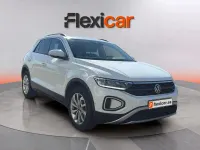 Usado VW T-Roc Life 150 CV (110 kW) 2023 Blanco SUV