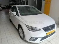 Usado Seat Ibiza Style 115 CV (84 kW) 2025 Blanco Utilitario