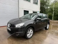 Usado Nissan Qashqai Premium Edition 110 CV (80 kW) 2012 Negro SUV