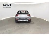 Usado Kia Stonic 101 CV (74 kW) 2025 Gris SUV