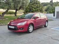 Usado Citroën C4 88 CV (64 kW) 2010 Granate Berlina