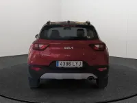 Usado Kia Stonic 84 CV (61 kW) 2022 Rojo SUV