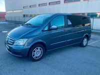 Usado Mercedes Viano 136 CV (100 kW) 2012 Gris Monovolumen