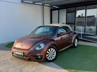 Usado VW Beetle Design 150 CV (110 kW) 2017 Marrón Utilitario