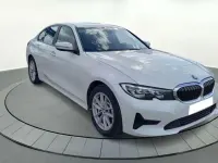 Używany BMW 330 292 KM (214 kW) 2019 Biały Sedan/Limuzyna