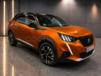 Usado Peugeot 2008 GT 130 CV (95 kW) 2022 Naranja SUV