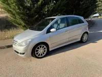 Usado Mercedes B180 109 CV (80 kW) 2008 Gris Monovolumen