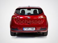 Usado Kia Ceed 100 CV (73 kW) 2012 Granate Utilitario