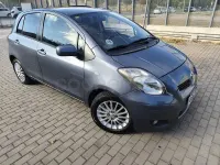 Usado Toyota Yaris 90 CV (66 kW) 2009 Azul Utilitario