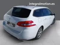 Usado Peugeot 308 SW Style 130 CV (95 kW) 2020 Blanco Familiar