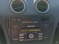Usado Ford Fusion Trend 80 CV (58 kW) 2006 Gris / plata Utilitario