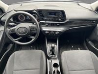 Usado Hyundai i20 84 CV (61 kW) 2022 Plata sleek Utilitario