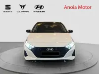 Usado Hyundai i20 101 CV (74 kW) 2023 Blanco Utilitario