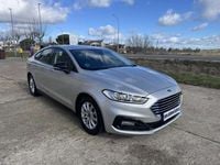 Usado Ford Mondeo Trend 150 CV (110 kW) 2021 Gris Berlina