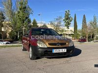 Usado Citroën Xsara 90 CV (66 kW) 2001 Rojo Berlina