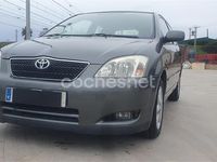 Usado Toyota Corolla Sol 90 CV (66 kW) 2004 Gris / plata Berlina